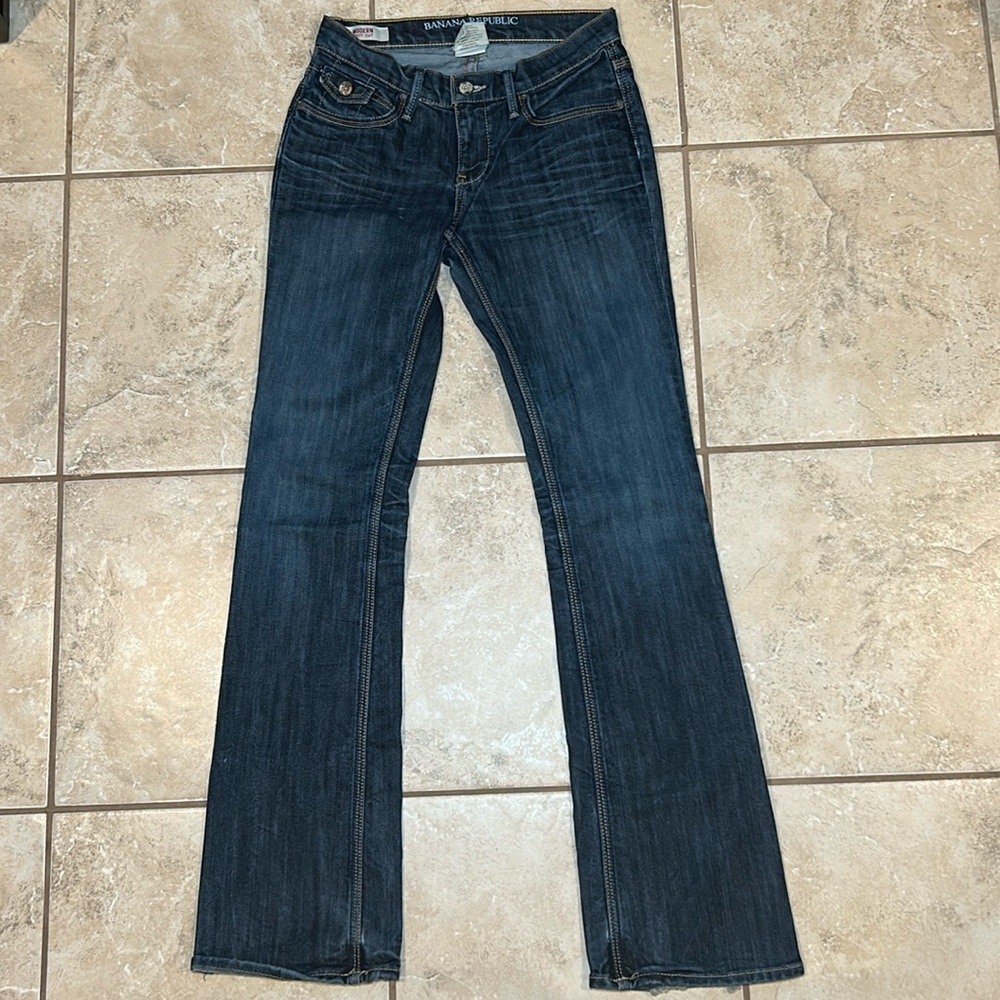 Y2K Banana Republic Dark Blue Modern Boot Cut Jeans in size 0/25